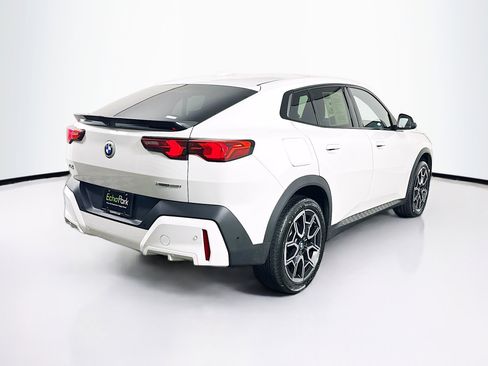 Used 2025 BMW X2 xDrive28i image 9