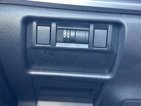 Certified 2025 Subaru Impreza 2.0i image 15