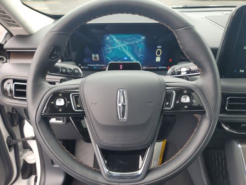 New 2026 Lincoln Aviator Reserve AWD/4WD image 15
