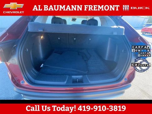 Used 2025 Chevrolet Trax LT FWD image 4