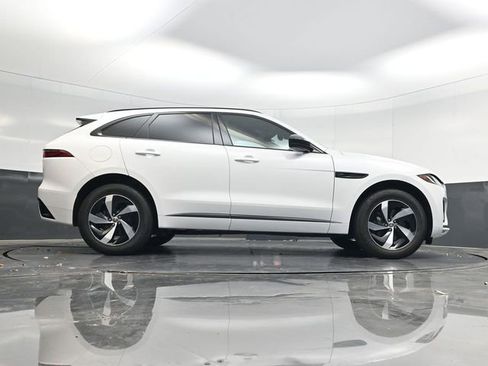 Used 2025 Jaguar F-PACE R-Dynamic S image 51