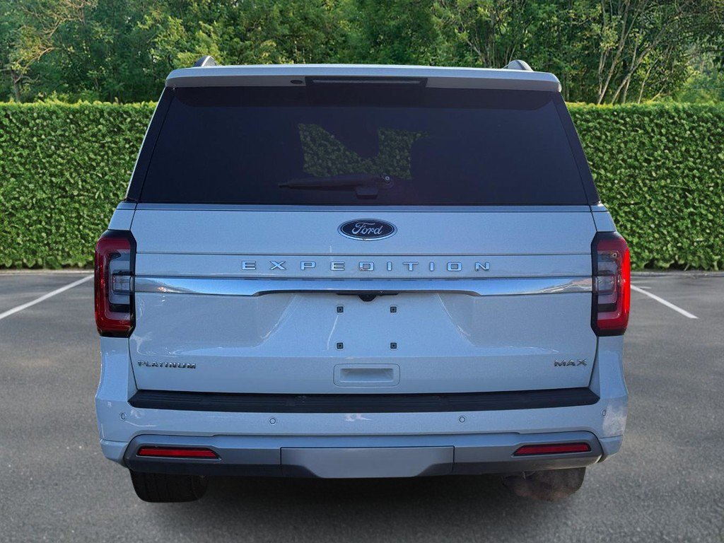 Used 2024 Ford Expedition Max Platinum AWD/4WD image 5