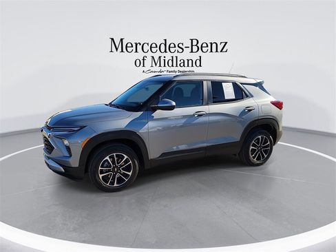 Used 2024 Chevrolet TrailBlazer LT image 4