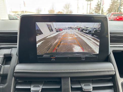 Used 2022 GMC Yukon XL SLT image 31