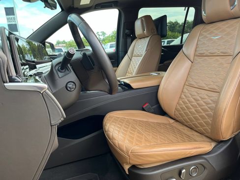 Used 2024 Cadillac Escalade ESV Sport w/ Touring Package RWD image 8