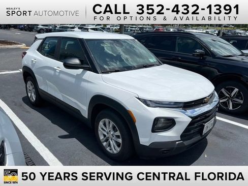 Used 2023 Chevrolet TrailBlazer LS FWD image 1