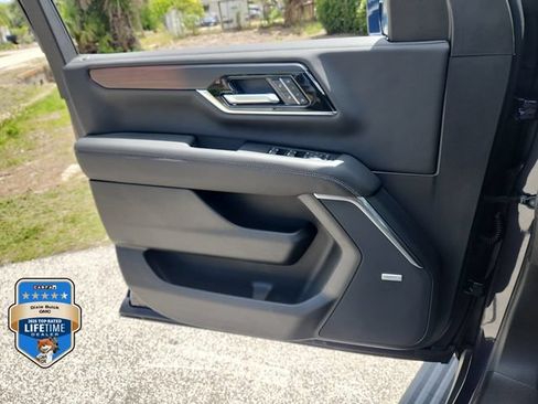 New 2026 GMC Yukon XL Denali w/ Sun & Power Step Package AWD/4WD image 21