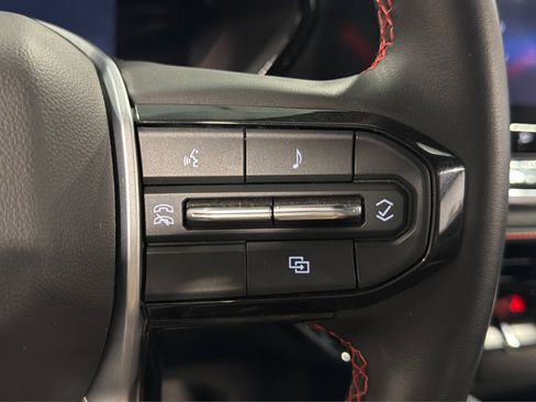 Used 2023 Chevrolet Colorado Z71 w/ Z71 Convenience Package 2 AWD/4WD image 26