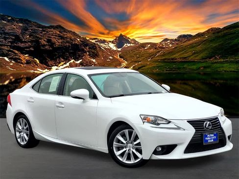 Used 2015 Lexus IS 250 image 8