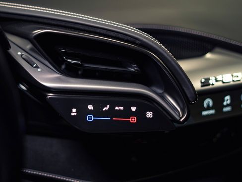 Used 2021 Ferrari SF90 Stradale image 28