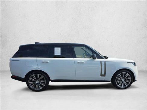 Used 2023 Land Rover Range Rover Long Wheelbase SE AWD/4WD image 4