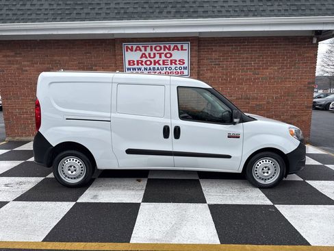 Used 2019 RAM ProMaster City Tradesman image 2