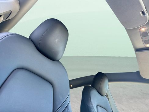 Used 2023 Tesla Model Y Long Range image 17