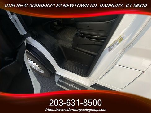 Used 2025 RAM ProMaster 2500 w/ U-Haul Equipment Group FWD image 14