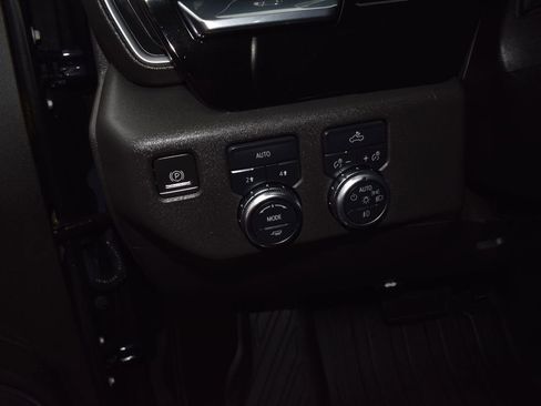 Used 2022 GMC Sierra 1500 Elevation AWD/4WD image 11