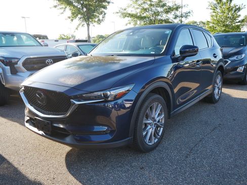 Used 2019 MAZDA CX-5 Grand Touring w/ GT Premium Package AWD/4WD image 2