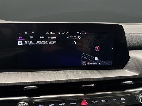 Used 2024 Kia Telluride EX image 19