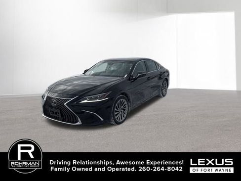 Used 2019 Lexus ES 350 Ultra Luxury image 3
