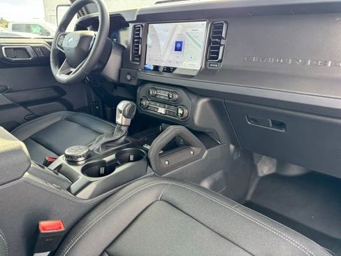 New 2025 Ford Bronco Badlands image 23