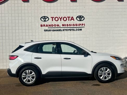 Used 2020 Ford Escape S image 31