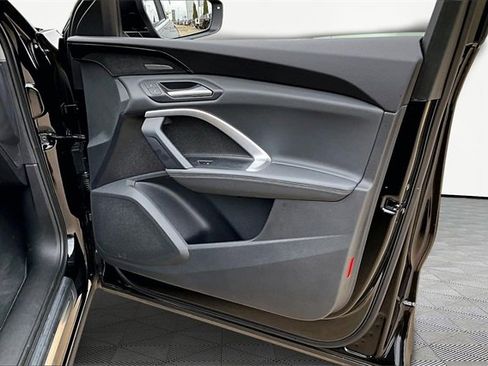 Used 2025 Audi Q5 Premium Plus w/ Premium Plus image 19