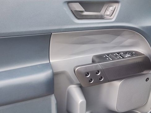 New 2026 Ford Maverick Lariat w/ Black Appearance Package image 9