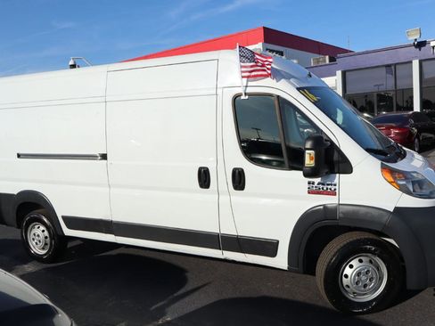 Used 2016 RAM ProMaster 2500 FWD image 4