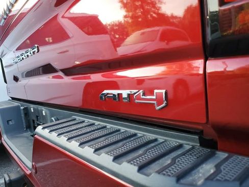 Used 2022 GMC Sierra 2500 AT4 w/ AT4 Premium Plus Package AWD/4WD image 8