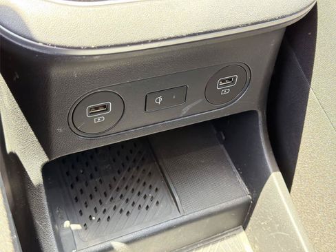 Used 2024 Hyundai Ioniq 5 SEL RWD image 36