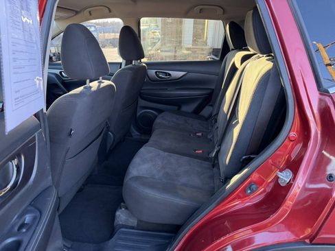 Used 2016 Nissan Rogue SV FWD image 20