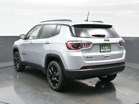 New 2026 Jeep Compass Latitude AWD/4WD image 5