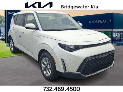 New 2025 Kia Soul LX