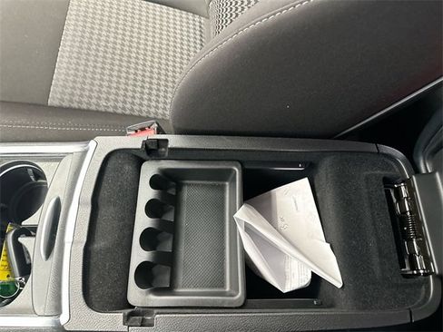 Used 2022 Dodge Charger GT image 12