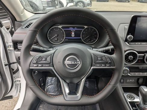 New 2025 Nissan Sentra SR FWD image 15