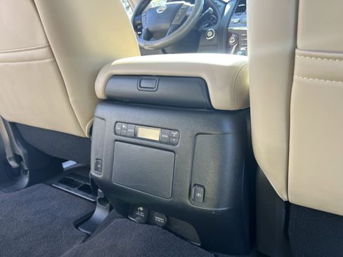 Used 2018 Nissan Armada SL w/ Premium Package image 39