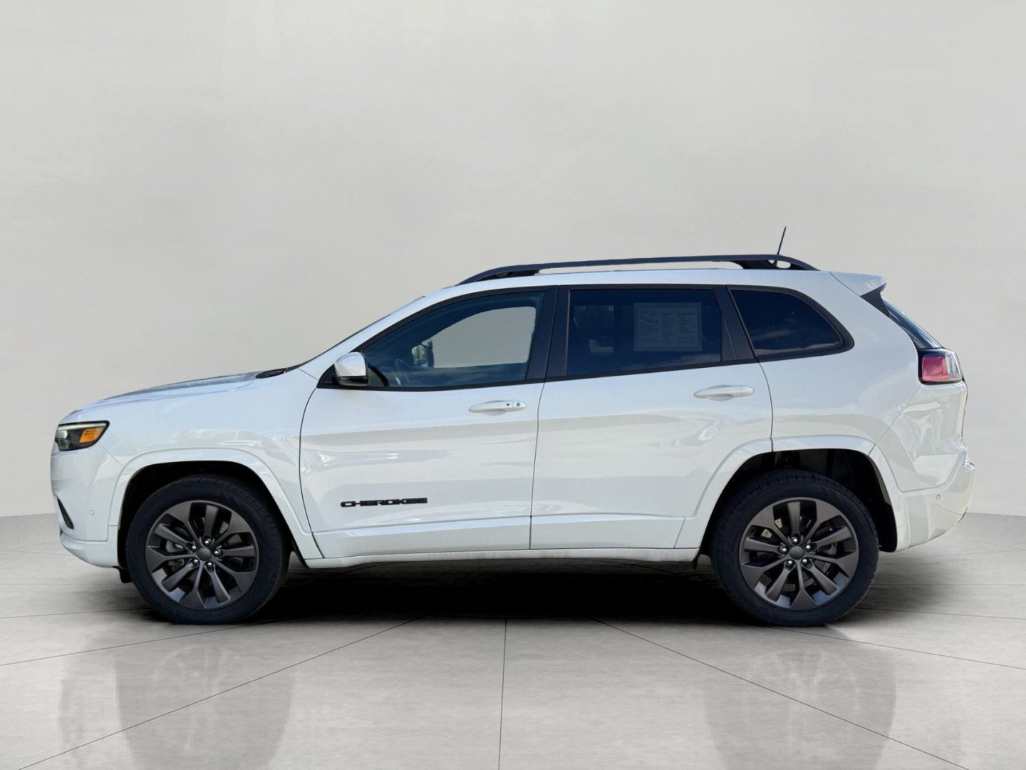 Used 2019 Jeep Cherokee High Altitude AWD/4WD image 8