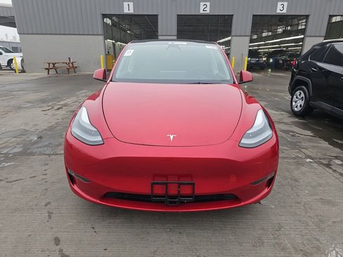 Used 2021 Tesla Model Y Performance image 2