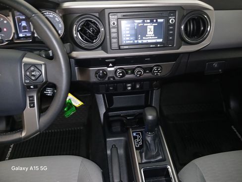Used 2019 Toyota Tacoma SR5 image 14
