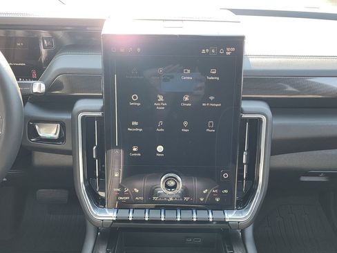 New 2026 GMC Yukon XL Elevation image 29