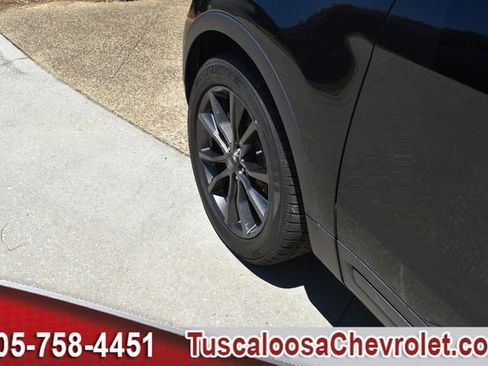 Used 2018 Ford Explorer XLT w/ Equipment Group 202A FWD image 17