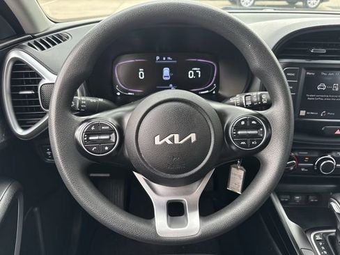 Used 2023 Kia Soul LX w/ Option Group 015 FWD image 12