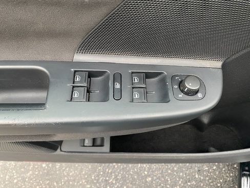 Used 2012 Volkswagen Jetta S image 12