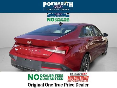 Used 2024 Hyundai Elantra Limited image 35