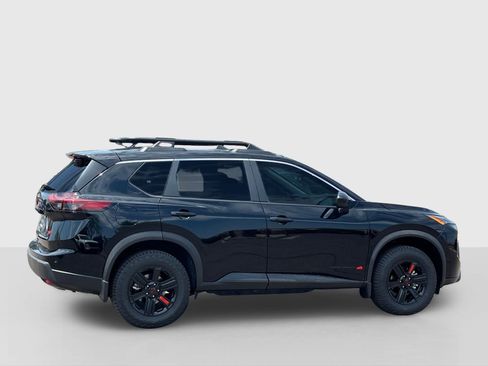 New 2026 Nissan Rogue SV AWD/4WD image 4