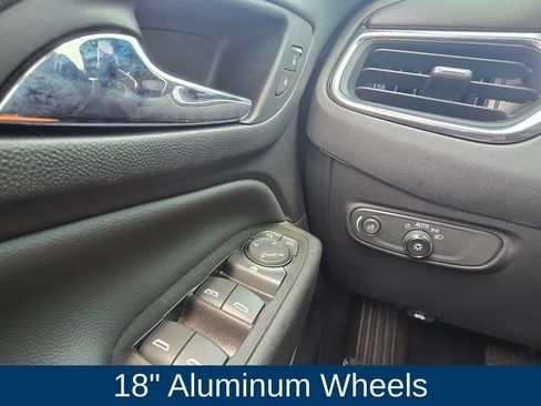 Used 2022 Chevrolet Equinox LT AWD/4WD image 19
