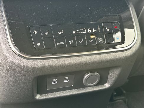 New 2026 Nissan Armada Platinum Reserve image 24