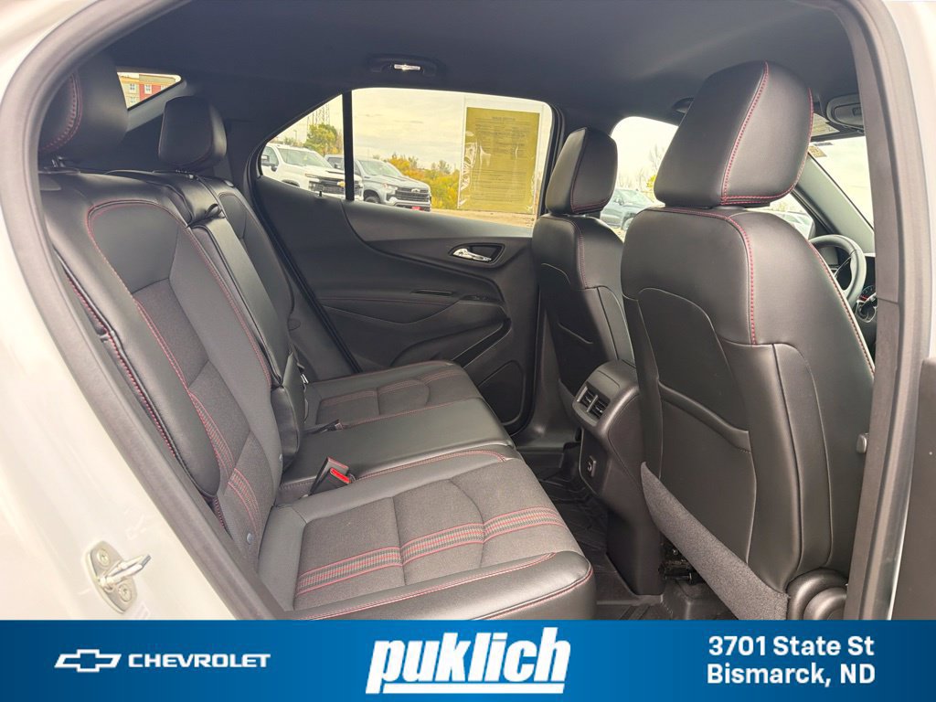Used 2023 Chevrolet Equinox RS w/ LPO, Floor Liner Package FWD image 32