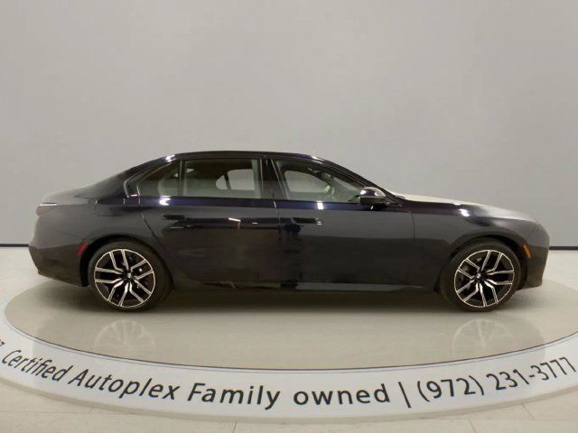 Used 2026 BMW 740i xDrive AWD/4WD image 6