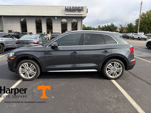 Used 2018 Audi Q5 2.0T Premium Plus w/ Premium Plus Package AWD/4WD image 2