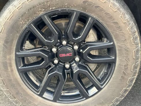 Used 2020 GMC Sierra 1500 Elevation w/ Elevation Value Package image 14